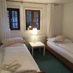 Fuchs Und Has' Gaestehaus شقة